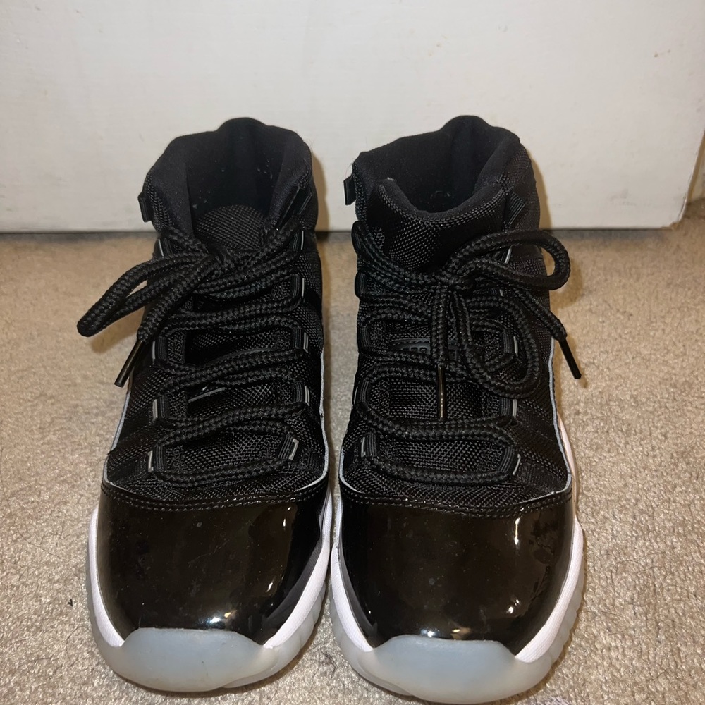 JORDAN RETRO 11 GS JUBILEE 6.5Y